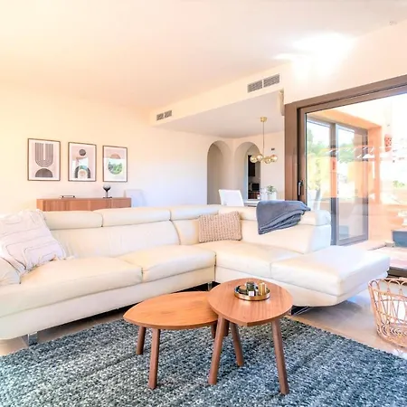 Apartmán 9 Penthouse With Amazing Sea Views, Close To Golf Duquesa *