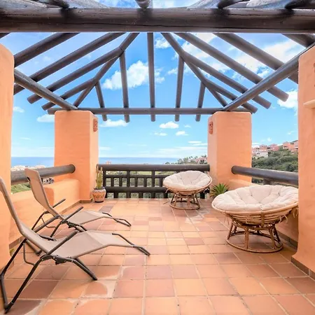 9 Penthouse With Amazing Sea Views, Close To Golf Duquesa * Manilva