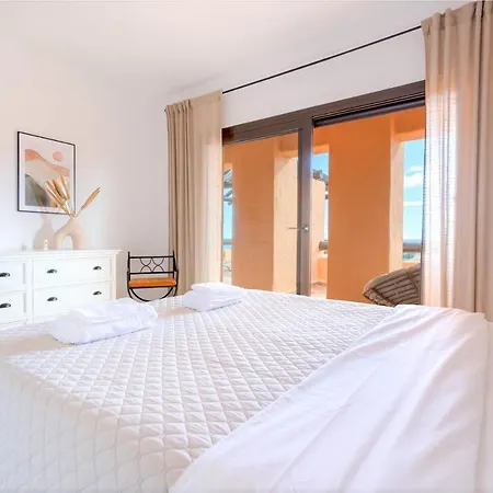 9 Penthouse With Amazing Sea Views, Close To Golf Duquesa Manilva