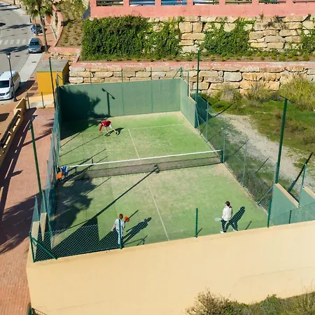 Apartment 9 Penthouse With Amazing Sea Views, Close To Golf Duquesa